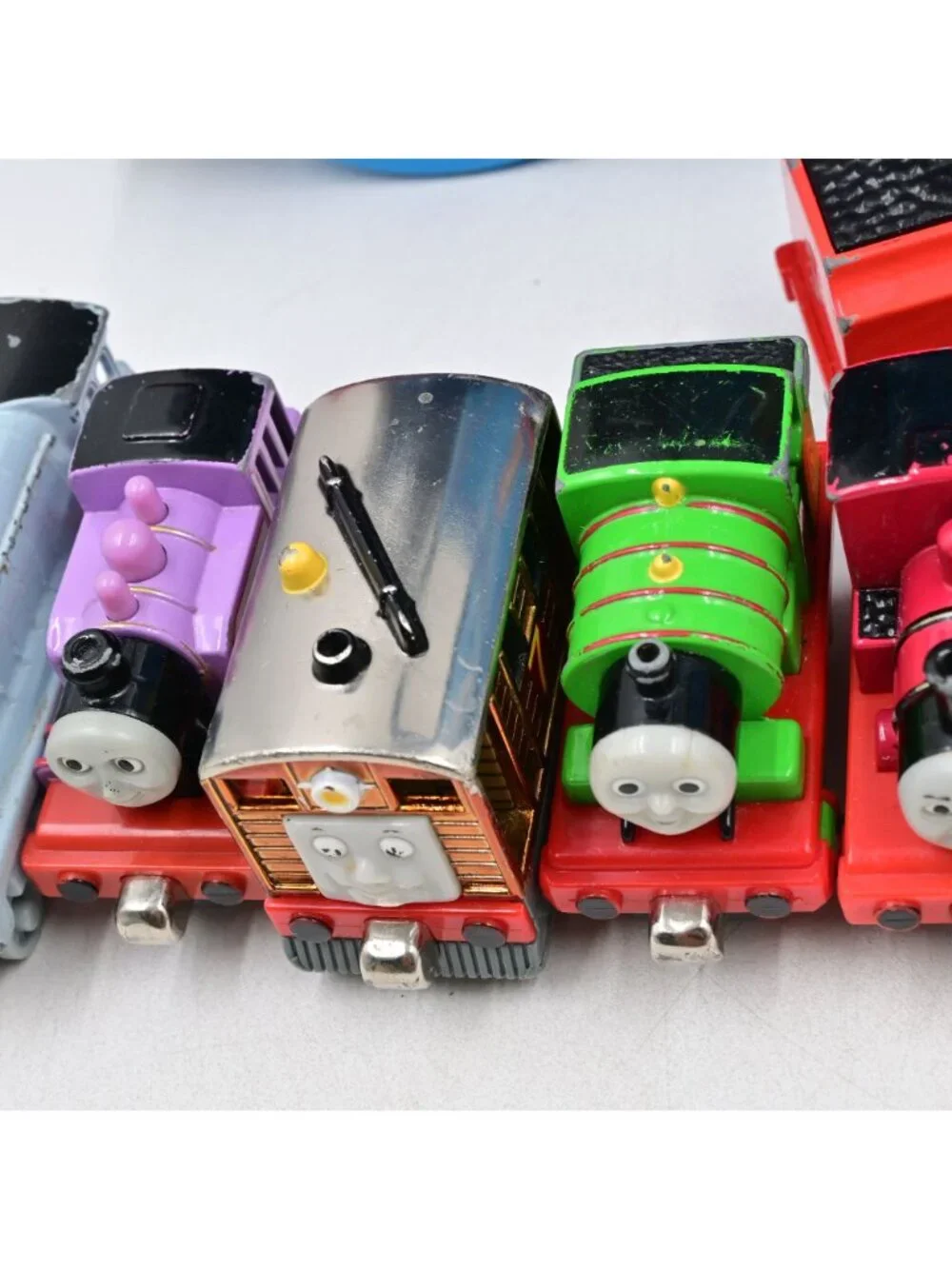 Thomas The Train Tank Engine Take Along Carrying Case W/ 13 Engines & 6 Cars